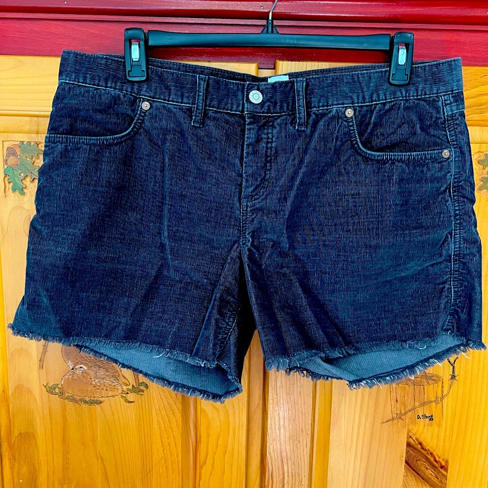 Women’s Gap Grey Corduroy Shorts Size 16